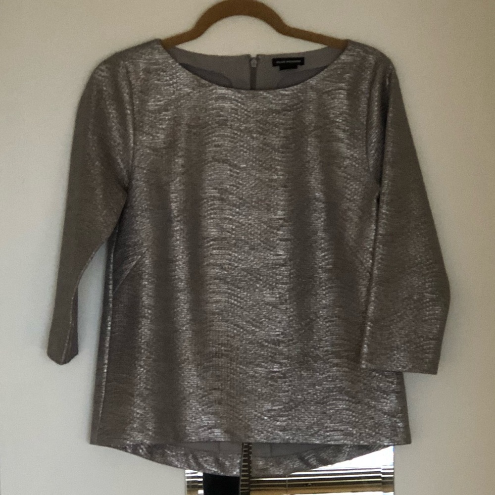 Women’s metallic silver top
